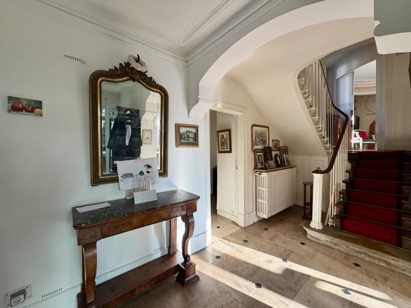 Vente Maison 9 pièces 253 m2 à Coulommiers