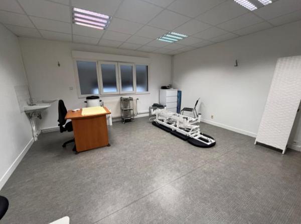 Location Bureau 23 51100 Reims 807729