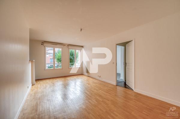 Appartement Rueil Malmaison 2 pièce(s) 45 m2 310 000 € **  - Référence  19514
