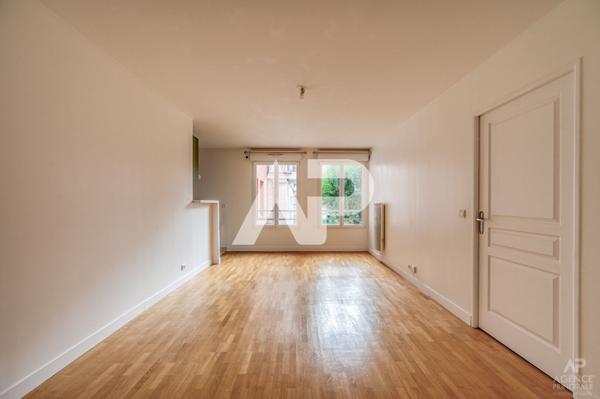 Appartement Rueil Malmaison 2 pièce(s) 45 m2 310 000 € **  - Référence  19514