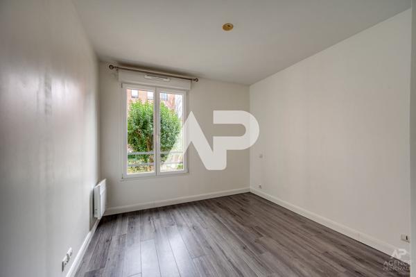 Appartement Rueil Malmaison 2 pièce(s) 45 m2 310 000 € **  - Référence  19514