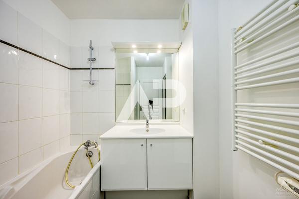 Appartement Rueil Malmaison 2 pièce(s) 45 m2 310 000 € **  - Référence  19514