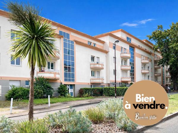 Appartement de 53m2 au 2ème étage avec ascenseur.