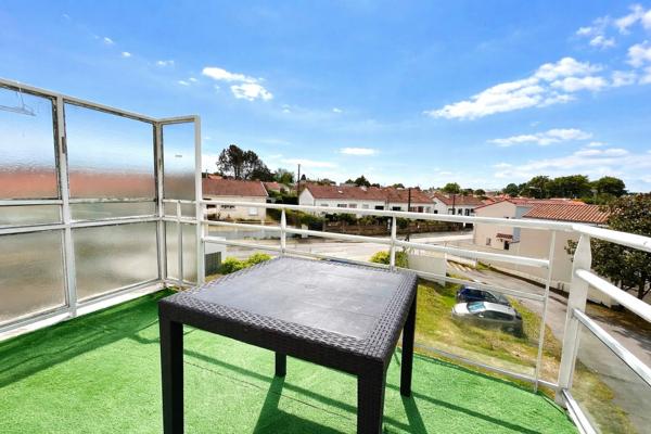 Appartement de 53m2 au 2ème étage avec ascenseur.