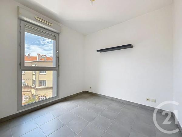 Appartement F3 à vendre  3 pièces - 63 m 2   MARSEILLE  - 13002