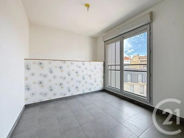 Appartement F3 à vendre  3 pièces - 63 m 2   MARSEILLE  - 13002
