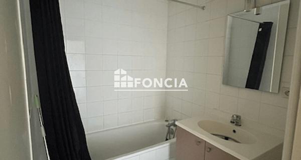 Location Appartement 3 pièces 74 m² - Saint-étienne 42000