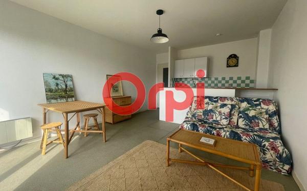 Appartement à vendre    1 pièce •  Arzon