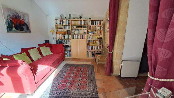 Mas Provençal secteur Sainte Cecile Les Vignes 9 pièce(s) 225 m2