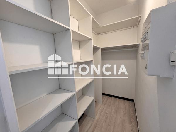 Location Appartement 3 pièces 61.93 m² - 2228 BOULEVARD DU FRONT DE MER Hyeres 83400
