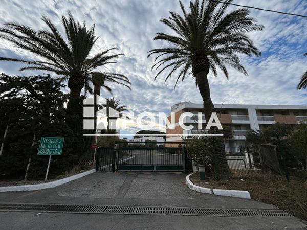 Location Appartement 3 pièces 61.93 m² - 2228 BOULEVARD DU FRONT DE MER Hyeres 83400