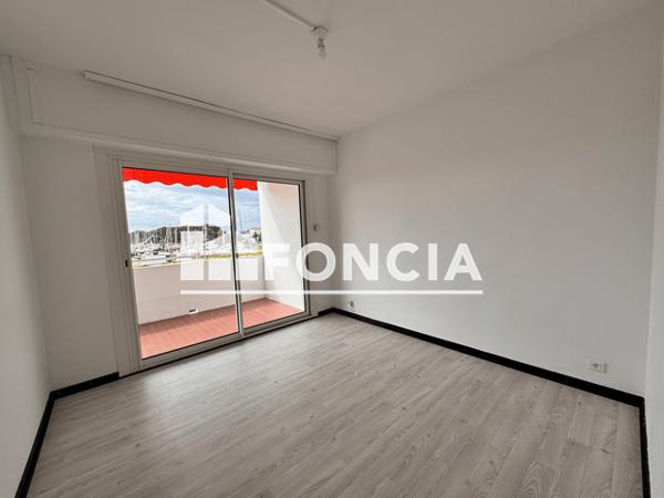 Location Appartement 3 pièces 61.93 m² - 2228 BOULEVARD DU FRONT DE MER Hyeres 83400