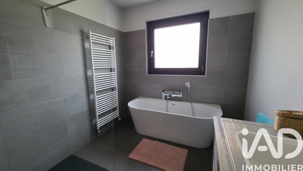 Maison à vendre 5 pièces 141 m² Veauche