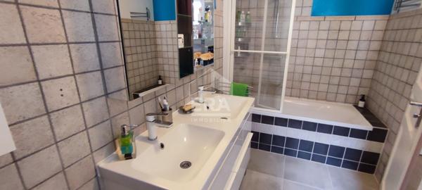 Maison Tavaux 6 pièce(s) 167 m2 + dépendances + garages....