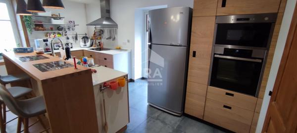 Maison Tavaux 6 pièce(s) 167 m2 + dépendances + garages....