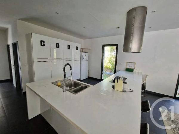 Maison à vendre  5 pièces - 191 m 2   AUBORD  - 30