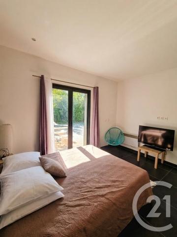 Maison à vendre  5 pièces - 191 m 2   AUBORD  - 30