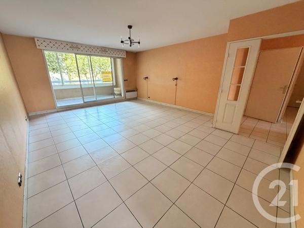 Appartement F4 à vendre  4 pièces - 90 m 2   ALES  - 30