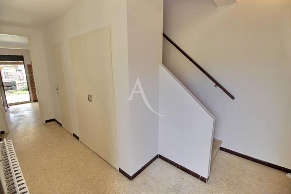 À VENDRE VILLA 2 FACES DE TYPE F4 DE 85 M² AVEC GARAGE ET JARDIN