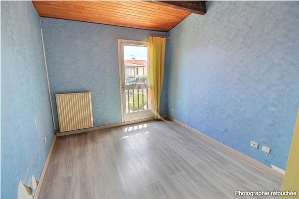 À VENDRE VILLA 2 FACES DE TYPE F4 DE 85 M² AVEC GARAGE ET JARDIN