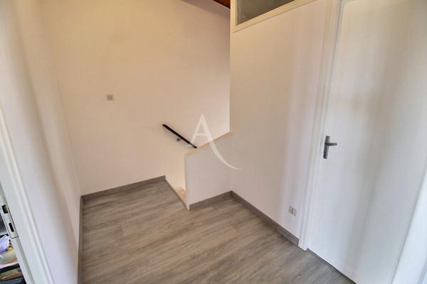 À VENDRE VILLA 2 FACES DE TYPE F4 DE 85 M² AVEC GARAGE ET JARDIN