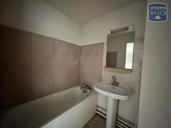 Appartement à louer 1 pièce 20.53m² Chambéry (73000)