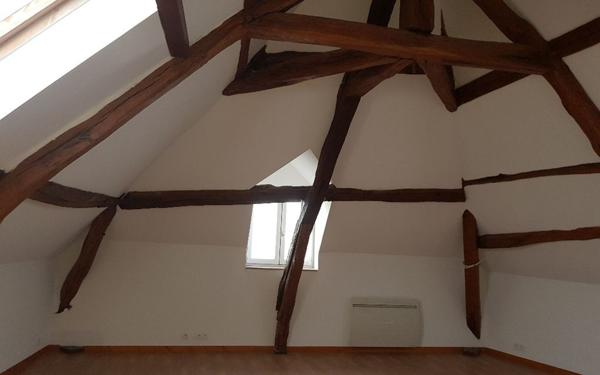 Appartement à louer    2 pièces •  Lorrez-le-Bocage-Préaux