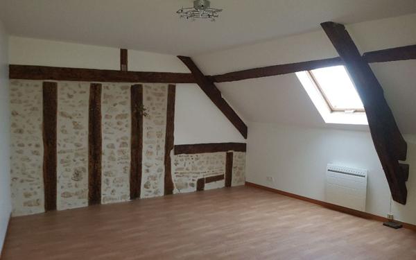 Appartement à louer    2 pièces •  Lorrez-le-Bocage-Préaux