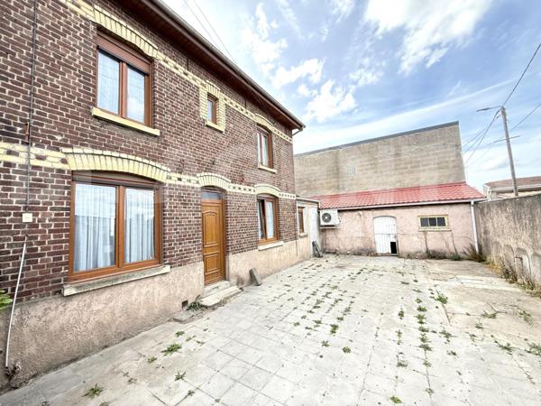 Maison individuelle avec grand jardin à Wingles