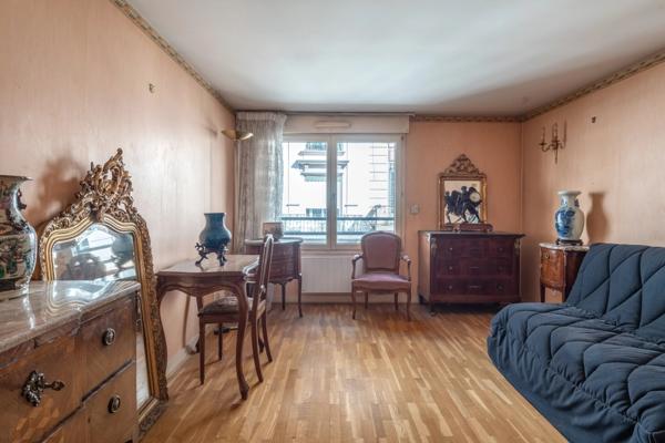 Lyon 3 - Préfecture - Appartement de 128,38 m² - 2 chambres - À rénover