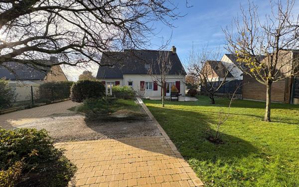 Maison à vendre    7 pièces •  Saint-Lyphard