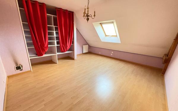 Maison à vendre    7 pièces •  Saint-Lyphard