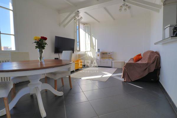 Marseille 13010  - Bel appartement T3 traversant de 55 m² avec balcon