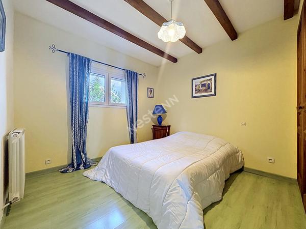 Mas de caractère 180m² avec piscine et dépendance 80 m² à Camaret-sur-Aigues