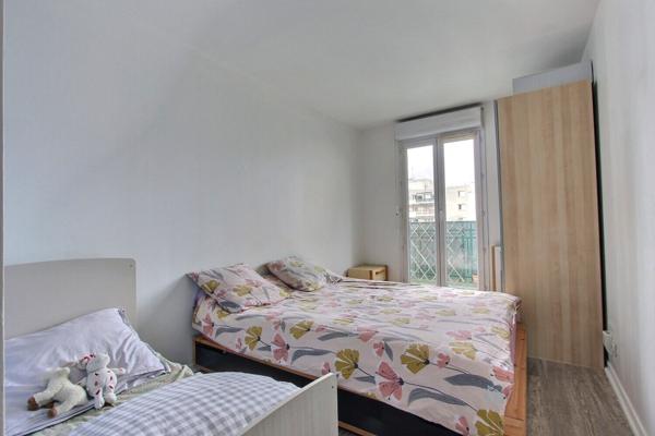 Appartement Villeneuve La Garenne 3 pièces de 70,05m2
