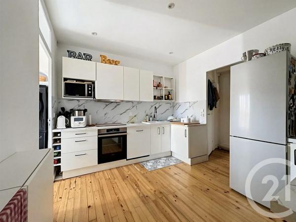 Appartement T3 à vendre  3 pièces - 70,37 m 2   VIENNE  - 38