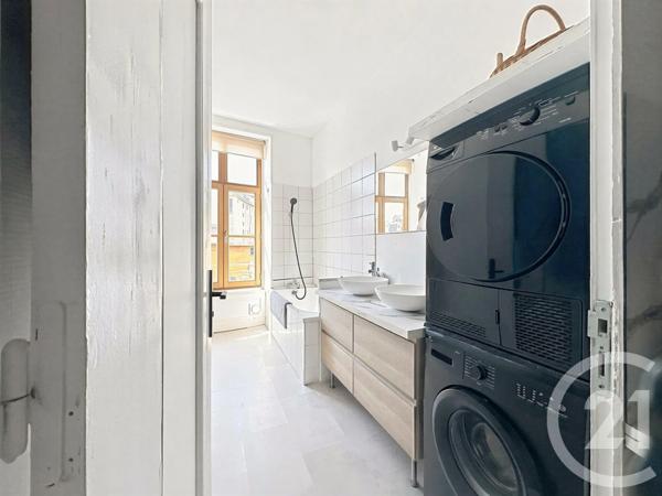 Appartement T3 à vendre  3 pièces - 70,37 m 2   VIENNE  - 38