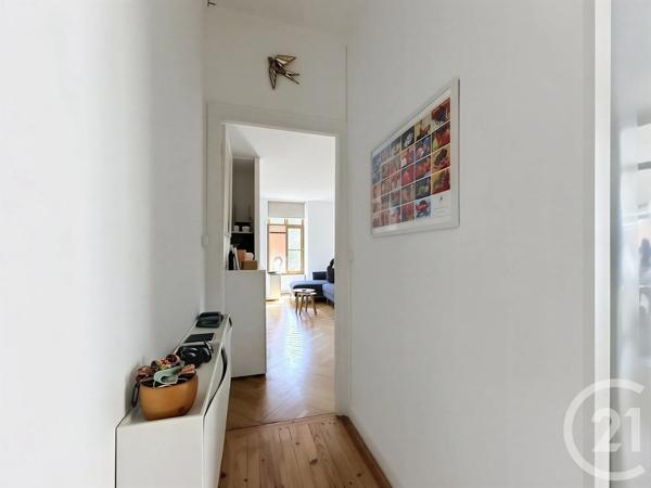 Appartement T3 à vendre  3 pièces - 70,37 m 2   VIENNE  - 38