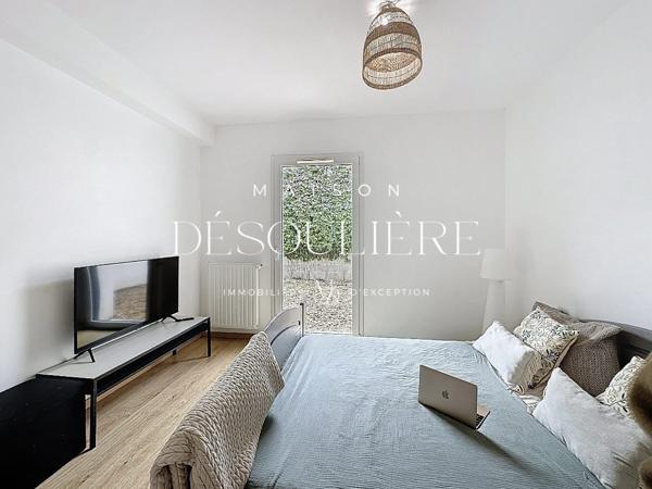 Appartement trois pièces, 12' a vélo du marché des halles