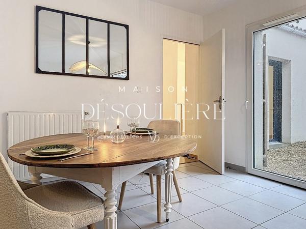 Appartement trois pièces, 12' a vélo du marché des halles