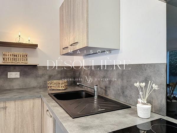 Appartement trois pièces, 12' a vélo du marché des halles