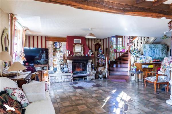 Maison à vendre |  Saint-Yrieix-la-Perche |  11 pièces | 262 m²