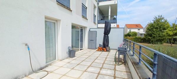 T2 en rez-de-chaussée avec terrasse T2 en rez-de-chaussée avec terrasse de 28 m², garage fermé et parking extérieur – Belle exposition Sud-Est
