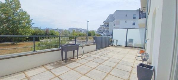 T2 en rez-de-chaussée avec terrasse T2 en rez-de-chaussée avec terrasse de 28 m², garage fermé et parking extérieur – Belle exposition Sud-Est
