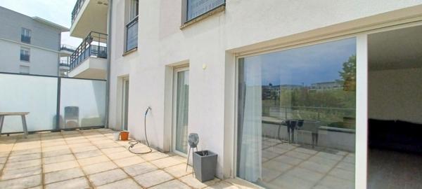 T2 en rez-de-chaussée avec terrasse T2 en rez-de-chaussée avec terrasse de 28 m², garage fermé et parking extérieur – Belle exposition Sud-Est