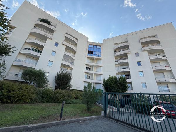 Studio lumineux 27 m² + parking Mérignac ARLAC