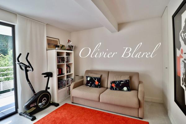 Chatou villa d'architecte 8 pièces, jardin paysagé, quartier recherché