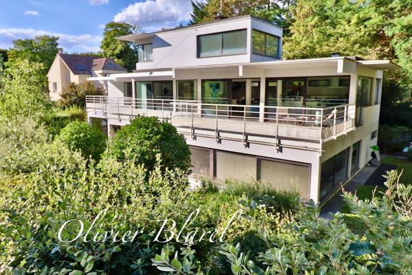 Chatou villa d'architecte 8 pièces, jardin paysagé, quartier recherché