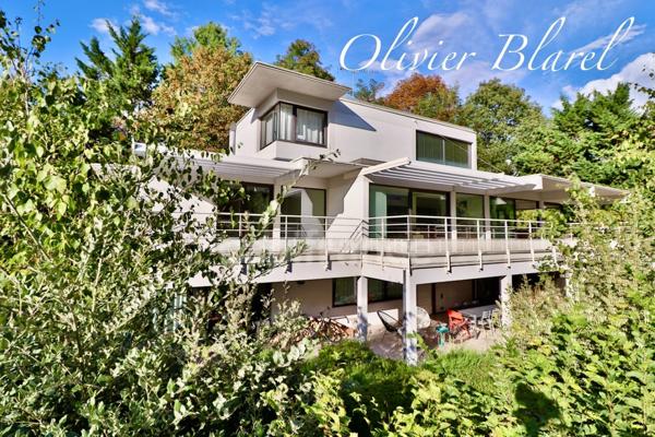 Chatou villa d'architecte 8 pièces, jardin paysagé, quartier recherché