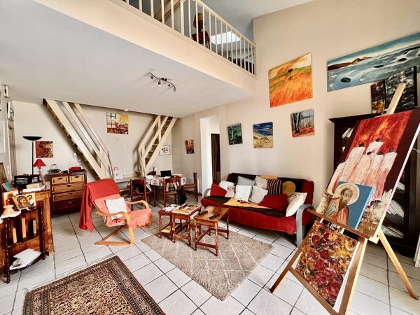 Maison quartier résidentiel CHANTE-ALOUETTE avec grand garage